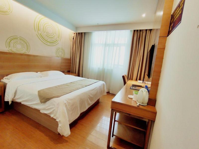 Greentree Inn Jiangxi Fuzhou Gandong Bridge Express Hotel Kültér fotó