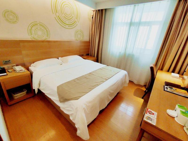Greentree Inn Jiangxi Fuzhou Gandong Bridge Express Hotel Kültér fotó