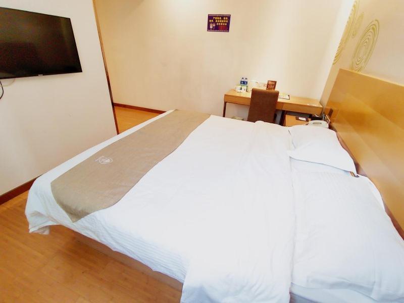 Greentree Inn Jiangxi Fuzhou Gandong Bridge Express Hotel Kültér fotó