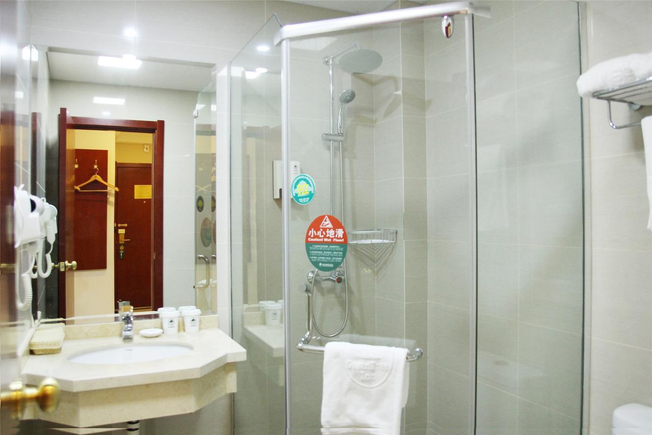 Greentree Inn Jiangxi Fuzhou Gandong Bridge Express Hotel Kültér fotó