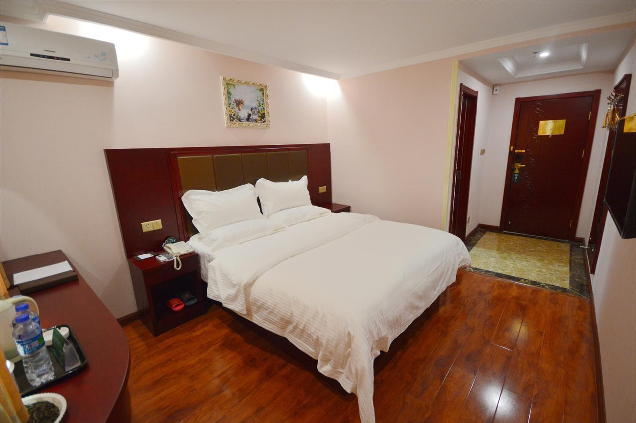 Greentree Inn Jiangxi Fuzhou Gandong Bridge Express Hotel Kültér fotó