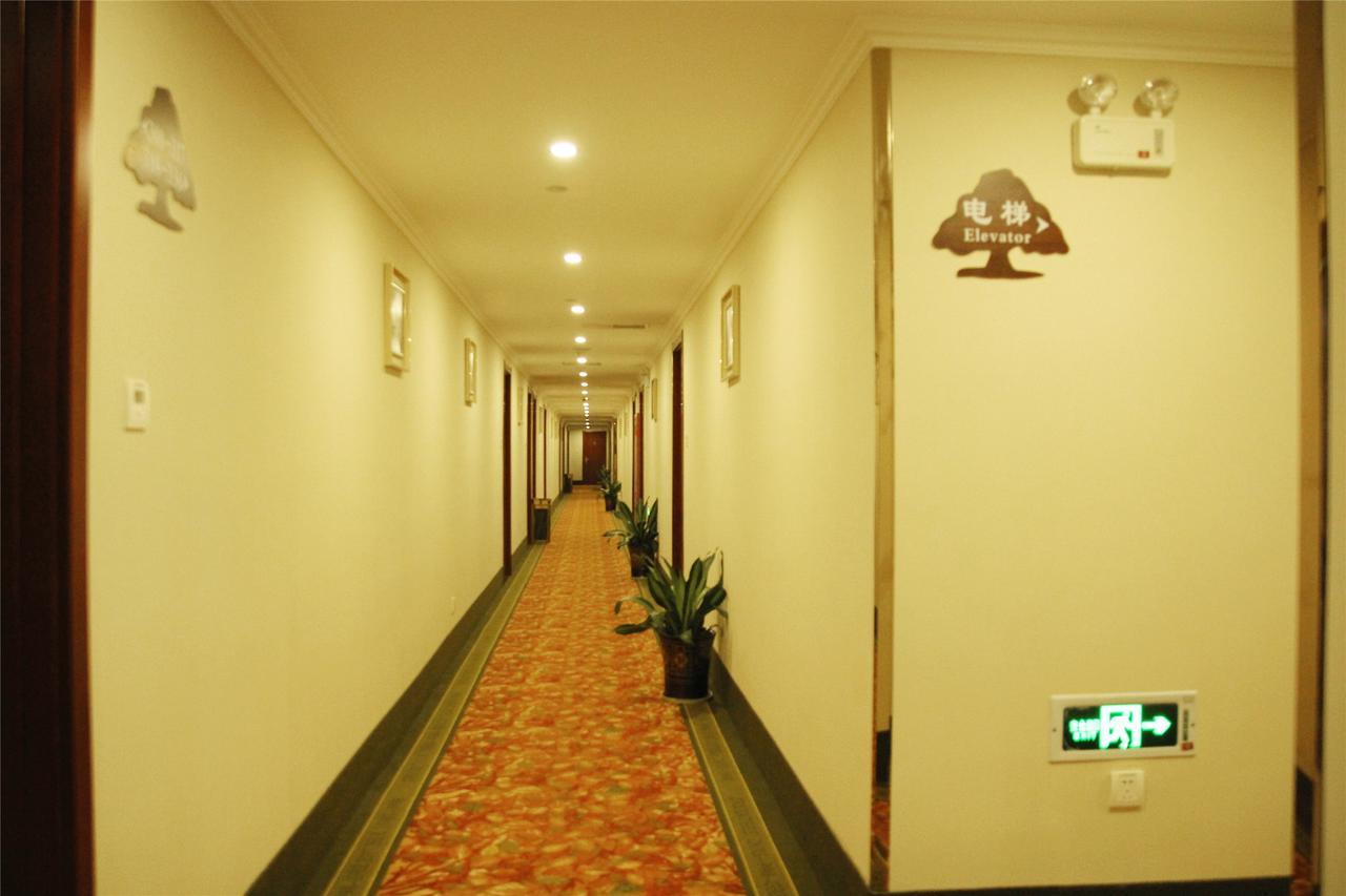 Greentree Inn Jiangxi Fuzhou Gandong Bridge Express Hotel Kültér fotó
