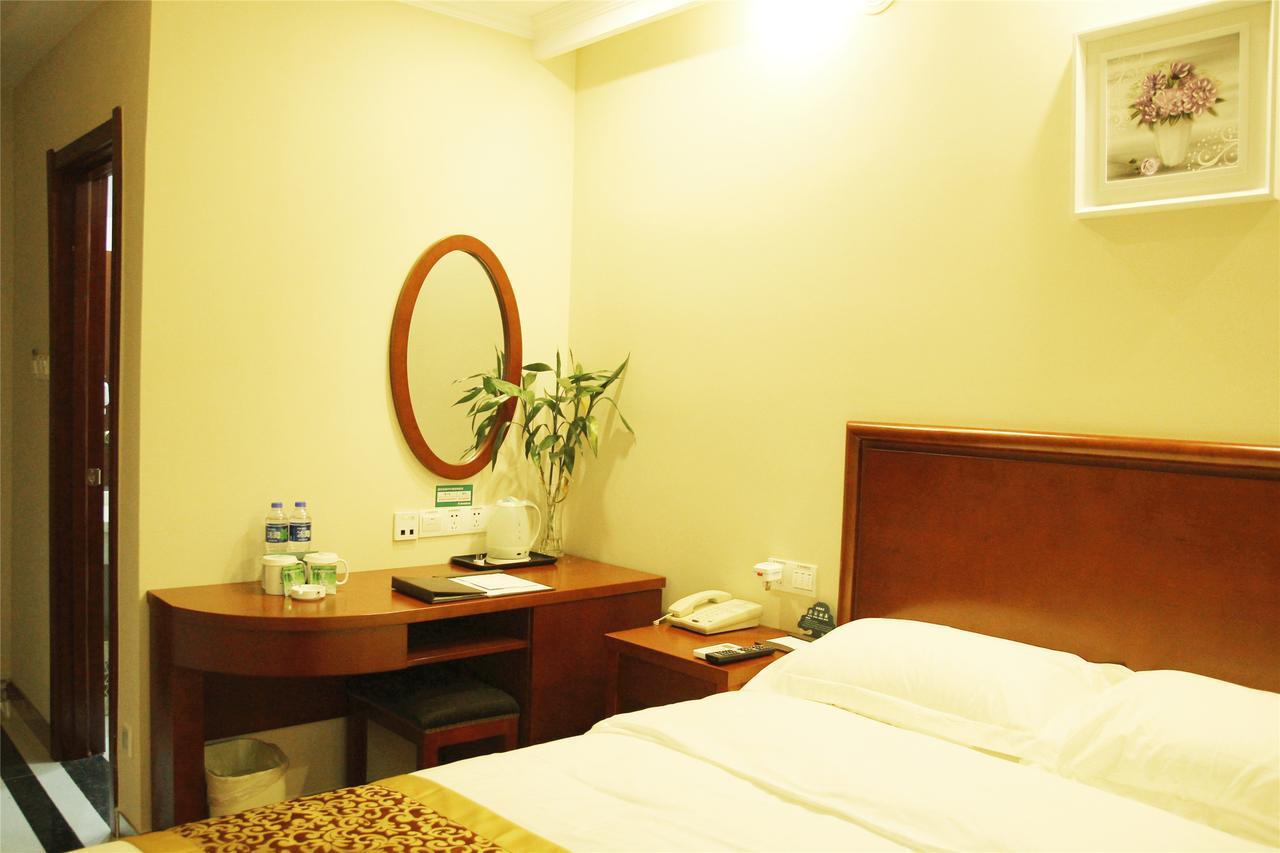 Greentree Inn Jiangxi Fuzhou Gandong Bridge Express Hotel Kültér fotó