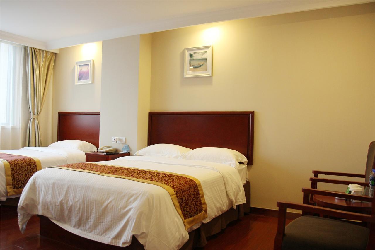 Greentree Inn Jiangxi Fuzhou Gandong Bridge Express Hotel Kültér fotó