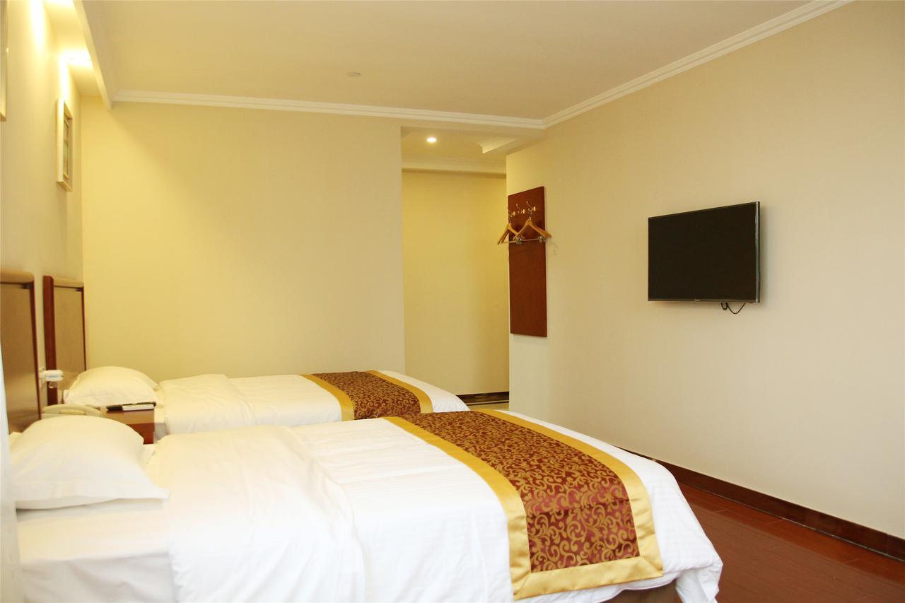 Greentree Inn Jiangxi Fuzhou Gandong Bridge Express Hotel Kültér fotó